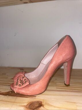 RED VALENTINO pink beautiful open toe studded bow pump heels sz 37